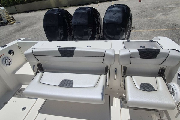 JOKER S JEWEL 35ft Wellcraft Yacht For Sale
