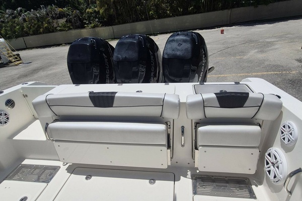 JOKER S JEWEL 35ft Wellcraft Yacht For Sale