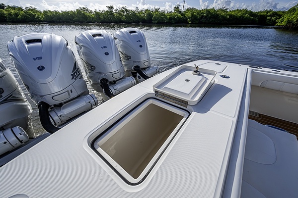 Jupiter 41 BIG HIT - Transom