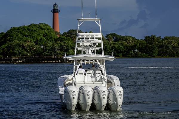 Jupiter 41 BIG HIT - Exterior