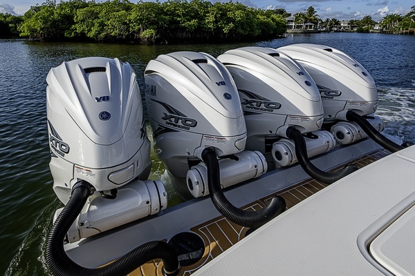 Jupiter 41 BIG HIT - Quad Engines