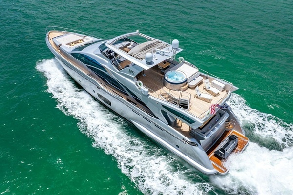 2008 Azimut 95