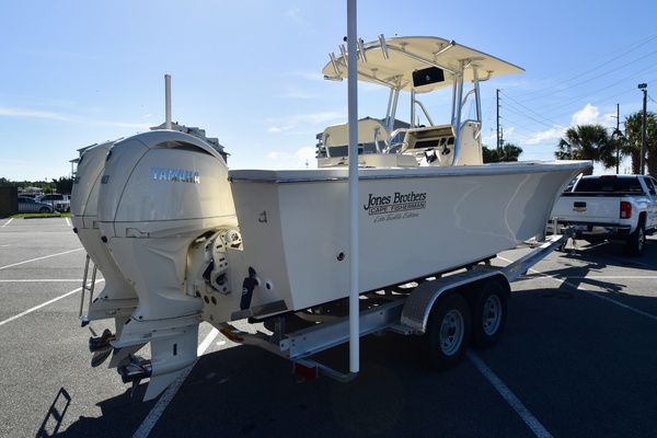 26ft Jones Brothers Yacht For Sale