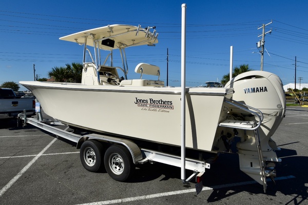 26ft Jones Brothers Yacht For Sale