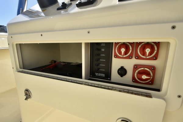 26ft Jones Brothers Yacht For Sale