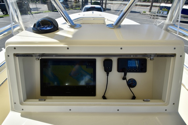 26ft Jones Brothers Yacht For Sale
