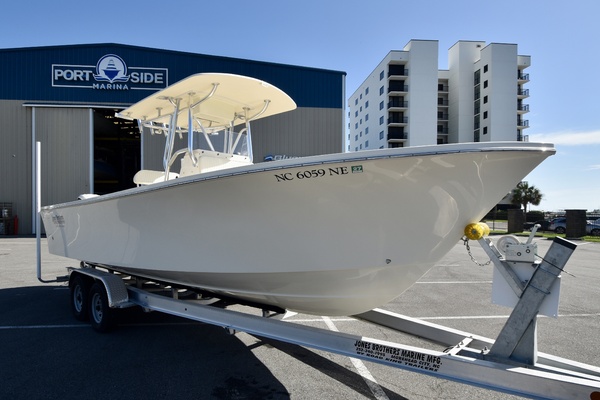 26ft Jones Brothers Yacht For Sale