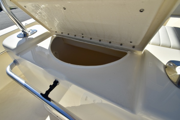 26ft Jones Brothers Yacht For Sale