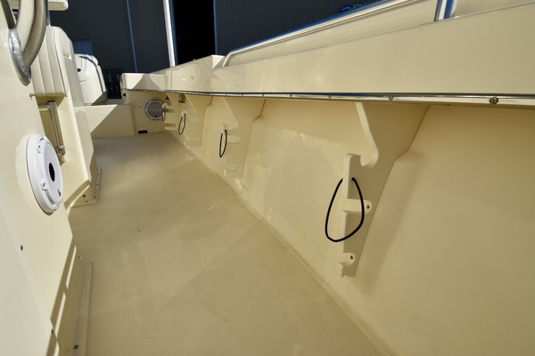 26ft Jones Brothers Yacht For Sale