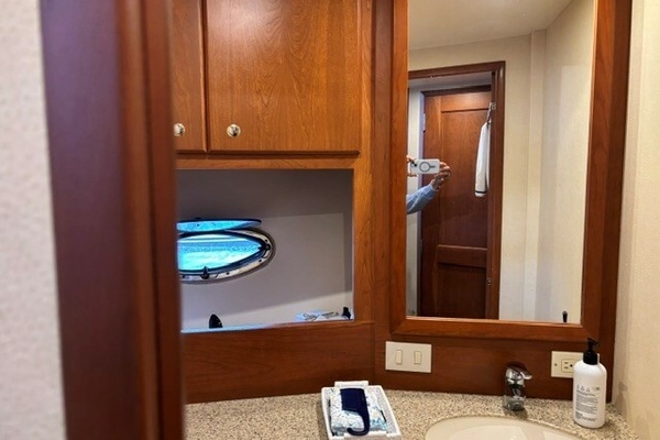 LADY KT  34ft Silverton Yacht For Sale
