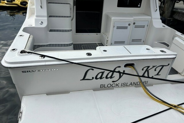 LADY KT  34ft Silverton Yacht For Sale