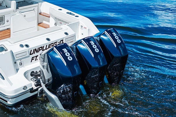 2023 Boston Whaler 35