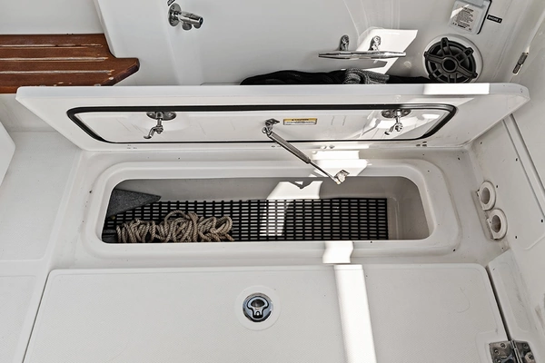 2023 Boston Whaler 35