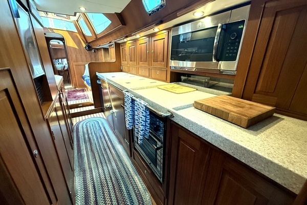 Hylas 56 Yacht For Sale