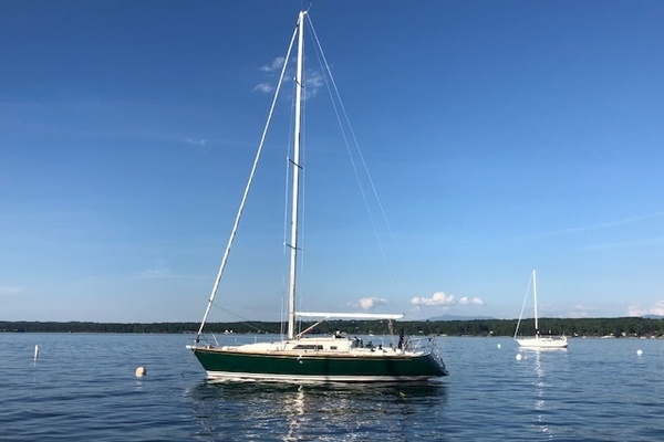 SPEARMINT 38ft Carroll Yacht For Sale