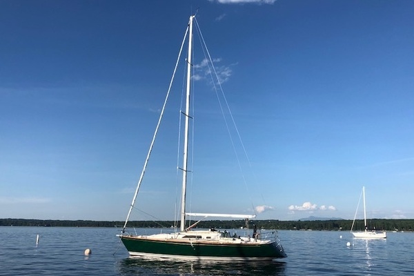 SPEARMINT 38ft Carroll Yacht For Sale