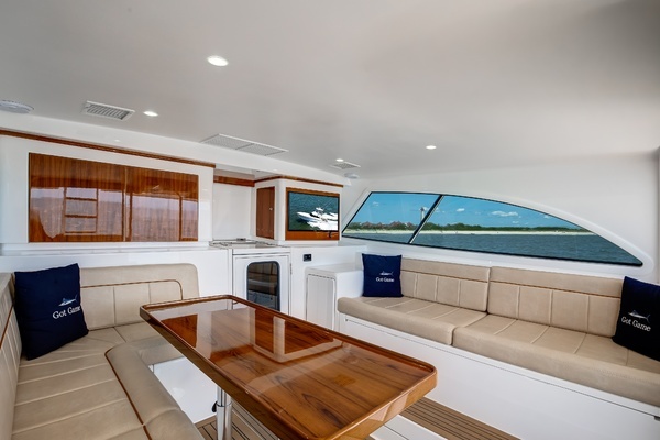 2021 Viking 45