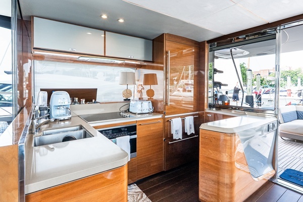2019 Princess 78