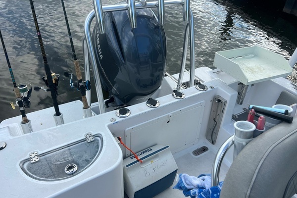 Photo of the 2021 Sportsman Open 212 Center Console