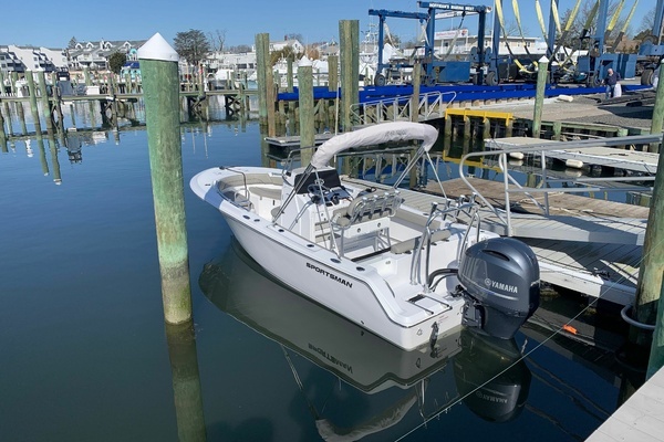 Photo of the 2021 Sportsman Open 212 Center Console