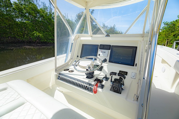 Sea Smoke 39ft SeaVee Yacht For Sale