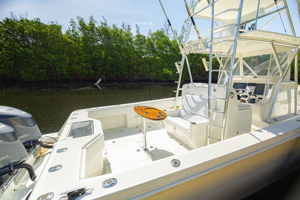 Sea Smoke 39ft SeaVee Yacht For Sale