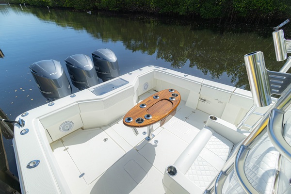 Sea Smoke 39ft SeaVee Yacht For Sale