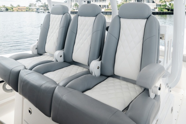 36ft Everglades Yacht For Sale