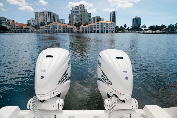 36ft Everglades Yacht For Sale
