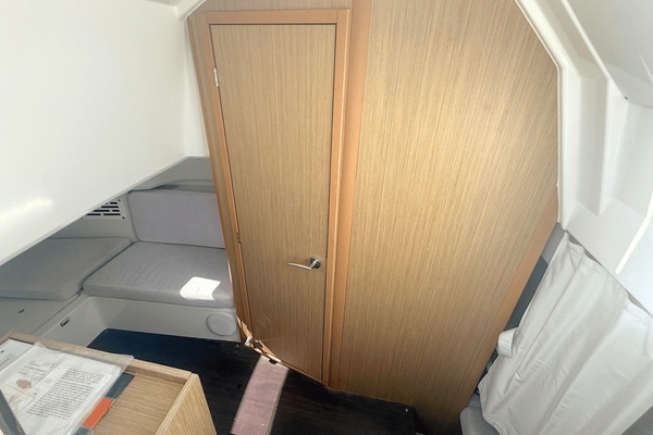 35ft Jeanneau Yacht For Sale