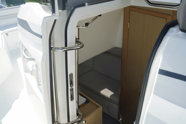 35ft Jeanneau Yacht For Sale