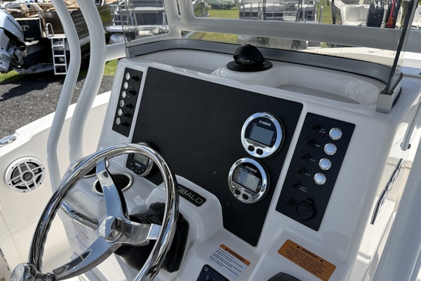 18ft Robalo Yacht For Sale
