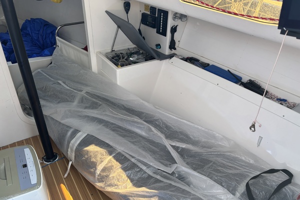 28ft J Boats Yacht For Sale