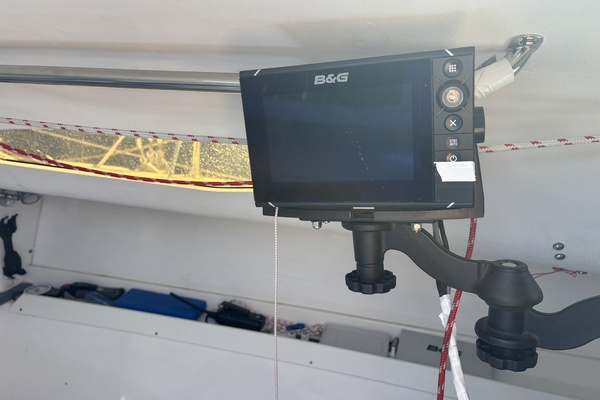 28ft J Boats Yacht For Sale
