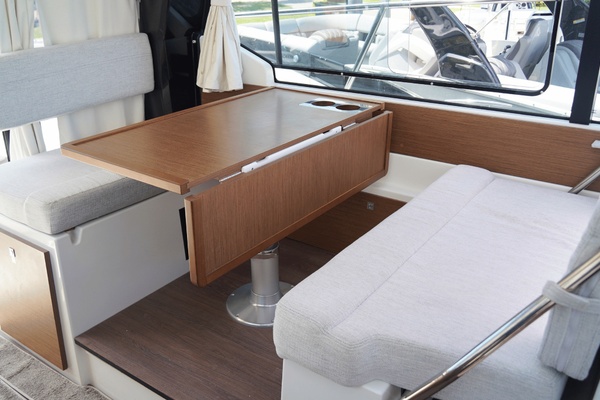 34ft Jeanneau Yacht For Sale