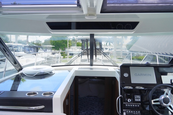 34ft Jeanneau Yacht For Sale