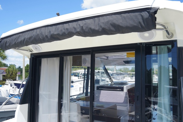 34ft Jeanneau Yacht For Sale
