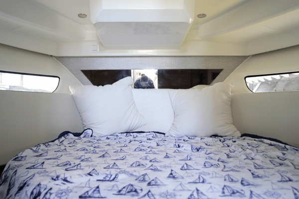 34ft Jeanneau Yacht For Sale