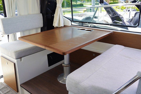 34ft Jeanneau Yacht For Sale