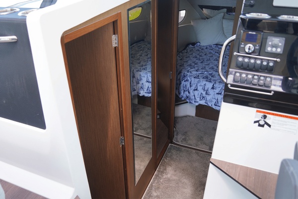 34ft Jeanneau Yacht For Sale
