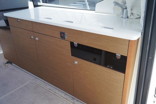 34ft Jeanneau Yacht For Sale