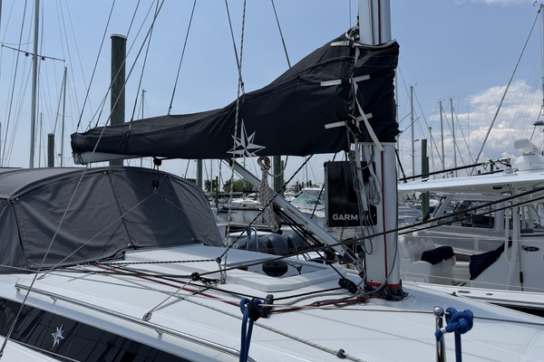 35ft Jeanneau Yacht For Sale
