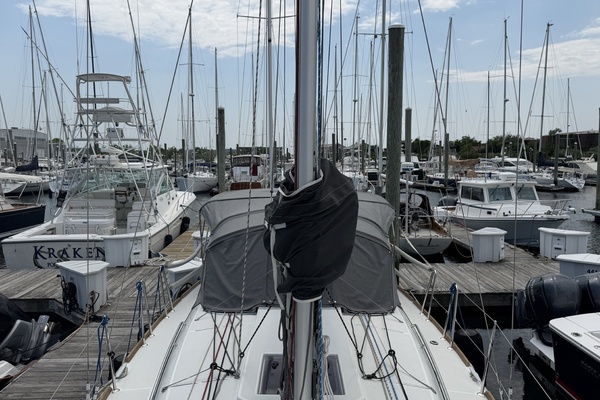 35ft Jeanneau Yacht For Sale