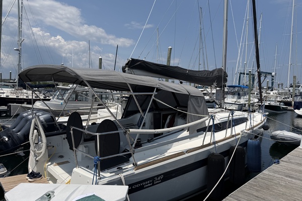 35ft Jeanneau Yacht For Sale