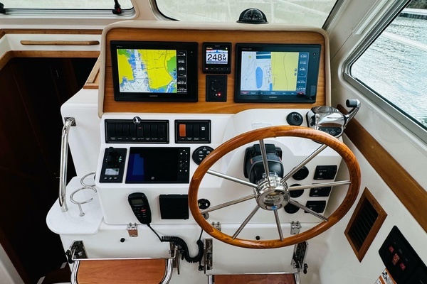 Back Cove 37 Yacht For Sale