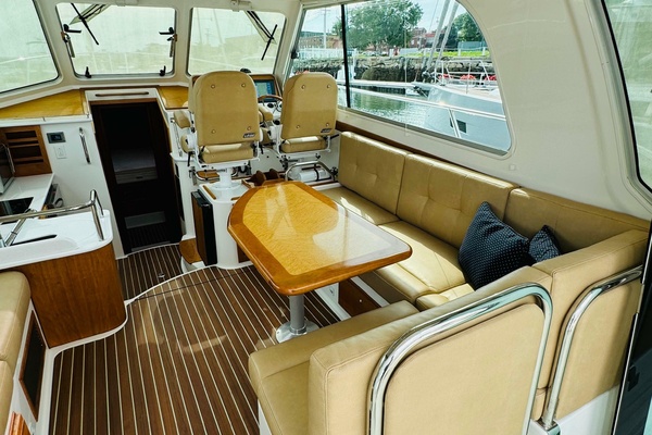 Scout 37ft Back Cove Yacht For Sale