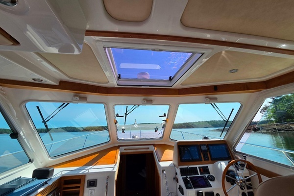 Back Cove 37 Yacht For Sale