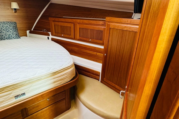 Scout 37ft Back Cove Yacht For Sale