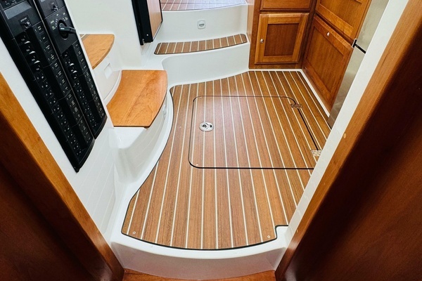 Back Cove 37 Yacht For Sale
