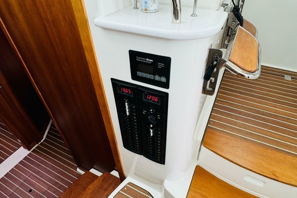 Scout 37ft Back Cove Yacht For Sale